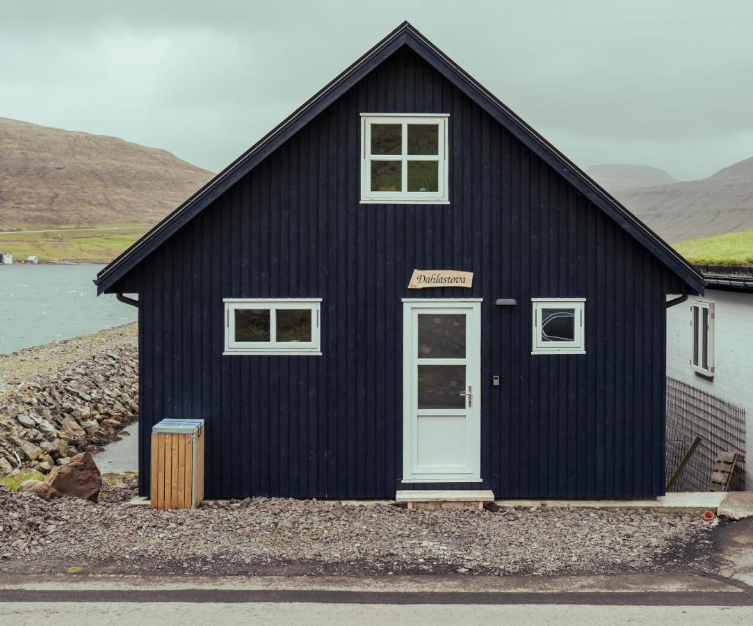 Dahlastova / Stunning Boathouse / Bay View / 3Br Hvalvik Exterior photo
